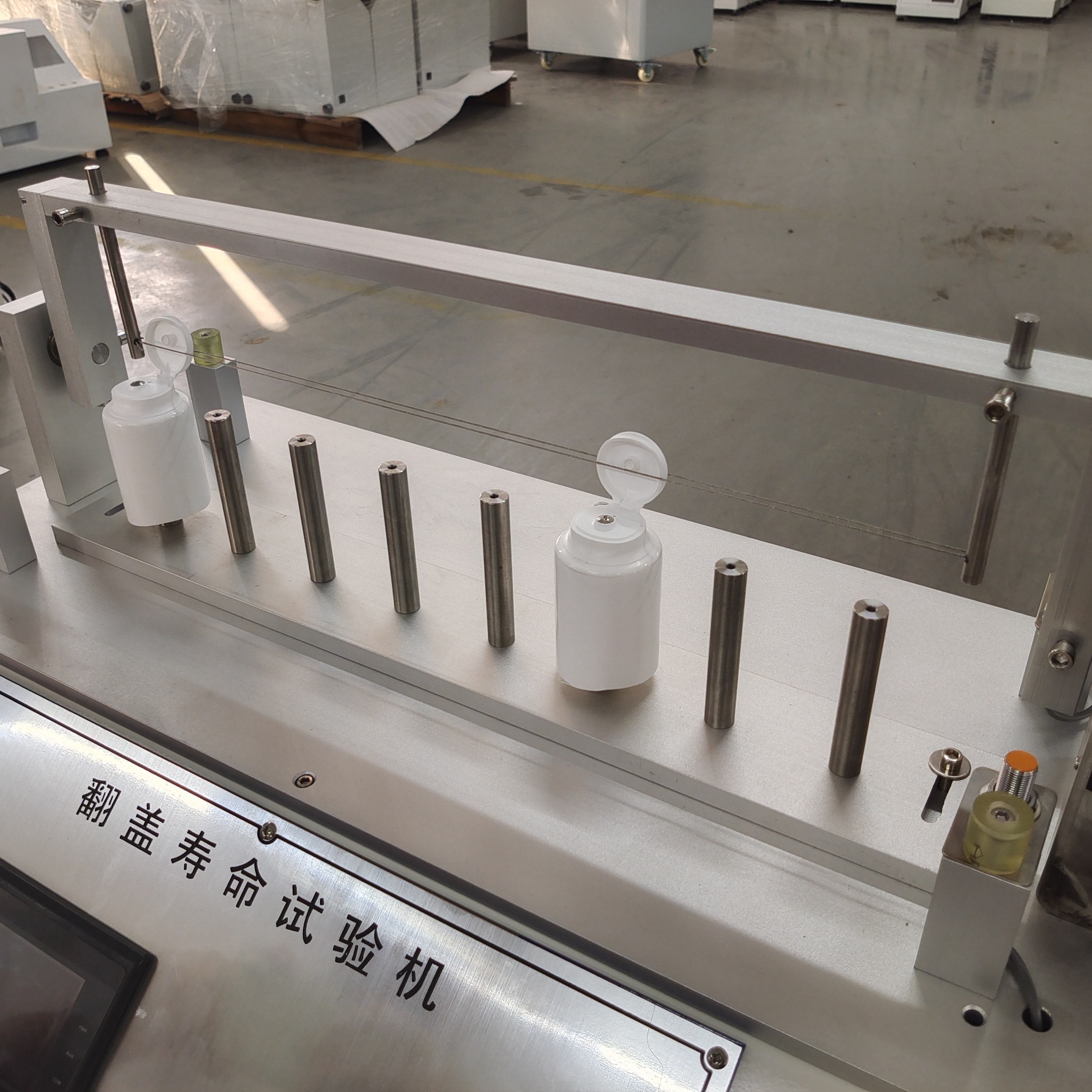 Flip cover life testing machine Shaft life testing machine Note book opening and closing fatigue testing machine