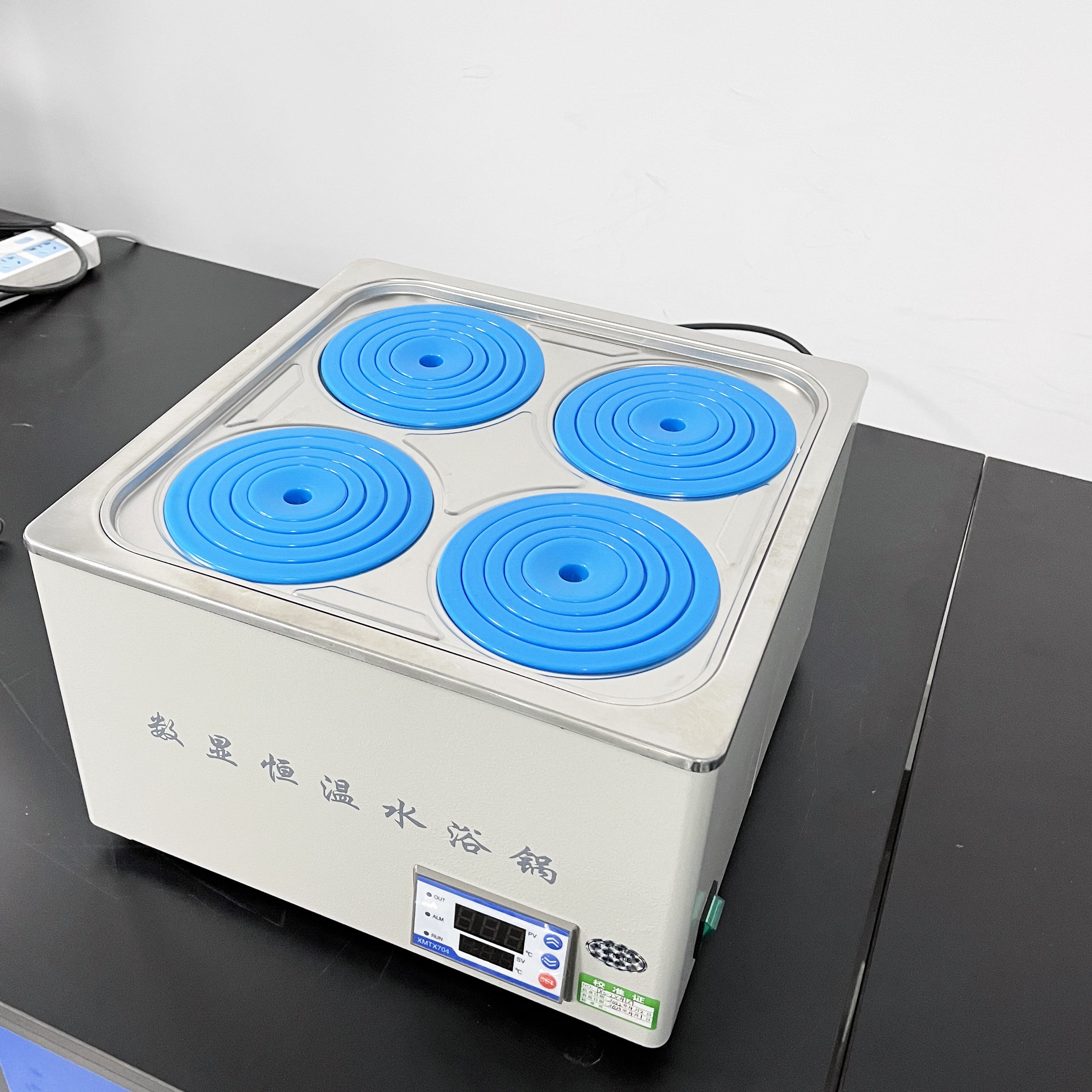 Digital Display Constant Temperature Heating Water Bath Four-hole Water Bath Heating Equipment