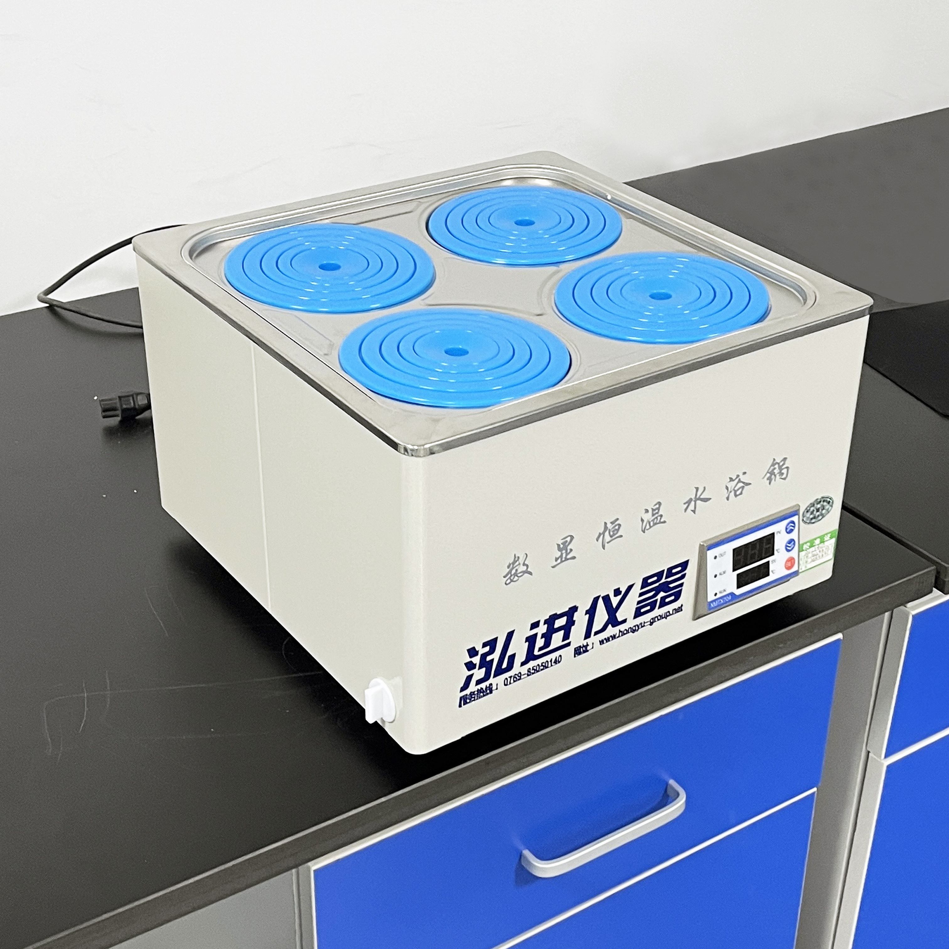 Digital Display Constant Temperature Heating Water Bath Four-hole Water Bath Heating Equipment